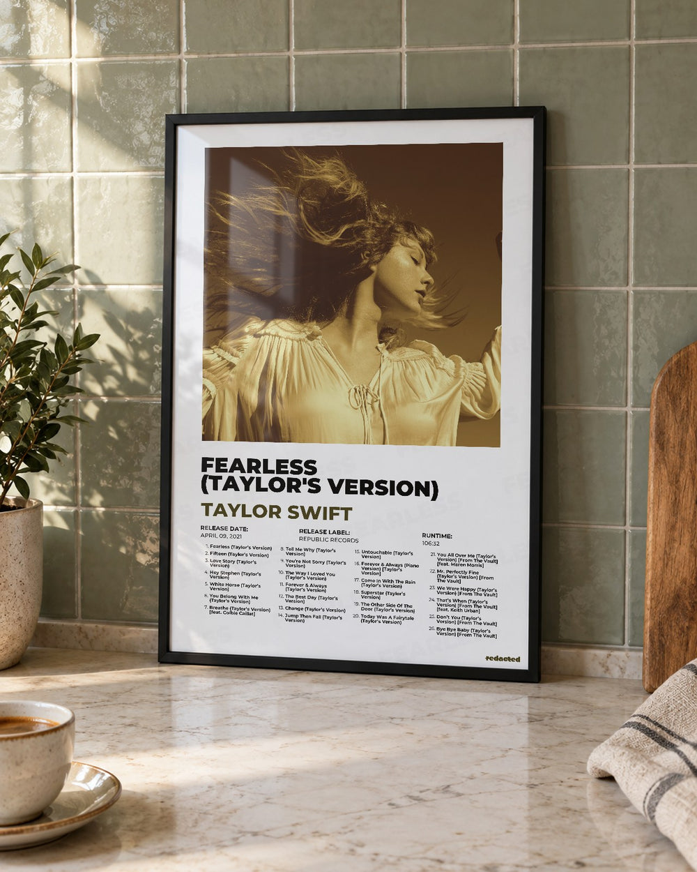 Taylor Swift - Fearless (Taylor's Version) Poster - White Edition (12x18 / 24x36) - Poster view